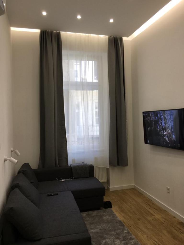 Colton Budapest Paulay Apartments Exteriör bild