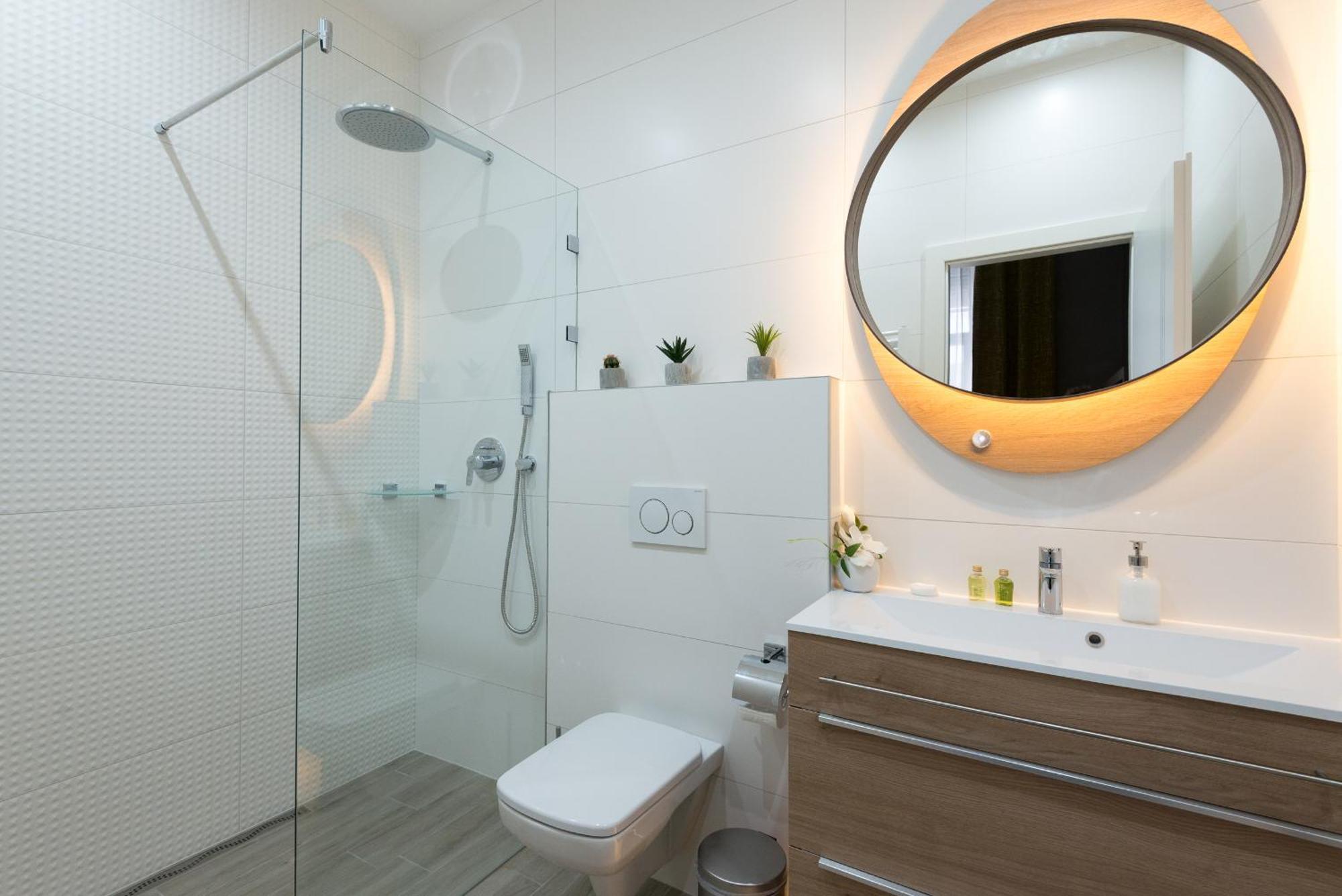 Colton Budapest Paulay Apartments Exteriör bild